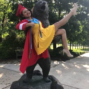 Meet your Posher, Maya